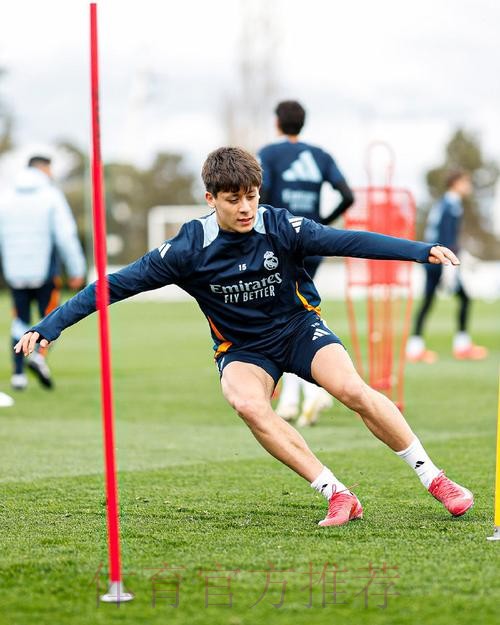 琼阿梅尼谈远射破门:在皇马经常和安切洛蒂训练这个 琼阿梅尼谈远射破门:在皇马经常和安切洛蒂训练这个